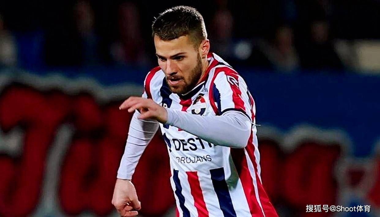 这也行？清晨里昂调整名单以备国王杯里尔遗憾出局备战荷甲，窗口期拜仁慕尼黑备战亚冠的简单介绍